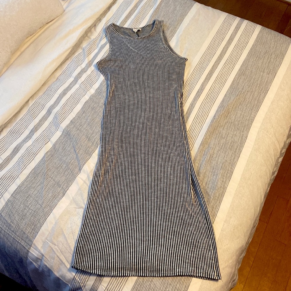 Fitted knit midi dress